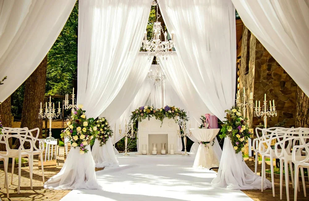 12 Ways to Use Wedding Draping for Stylish Decorations